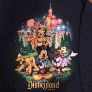 Disneyland Resort Official Sweatshirt. Crew neck.